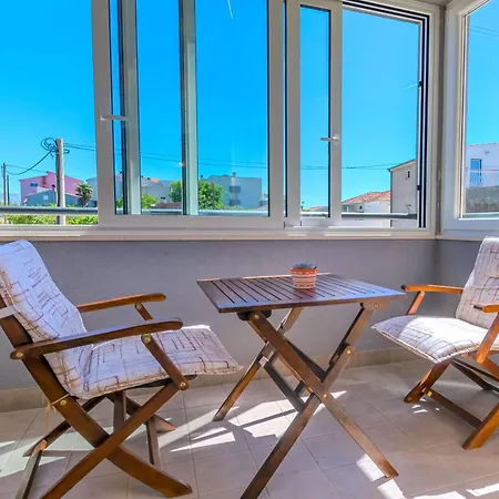 Appartement Tino *